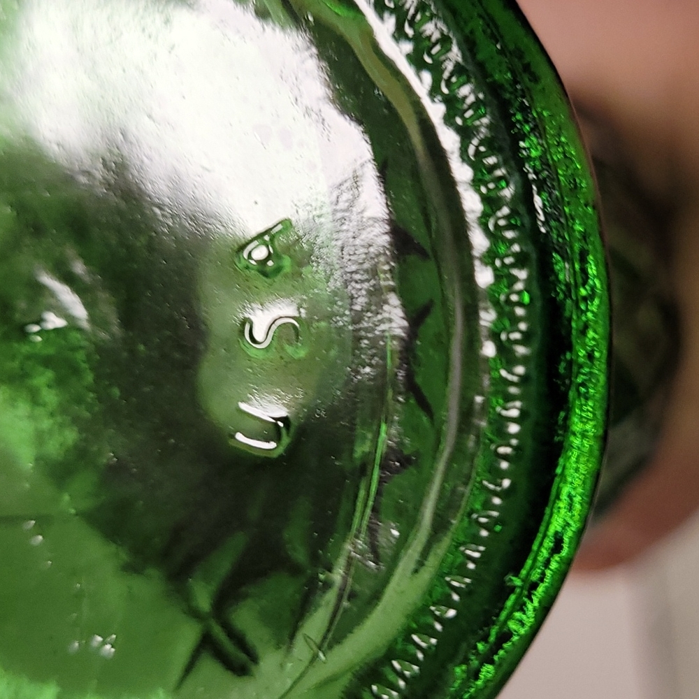 Vintage E.O. Brody Co. Green Glass Bud Vase - Picture 10 of 16